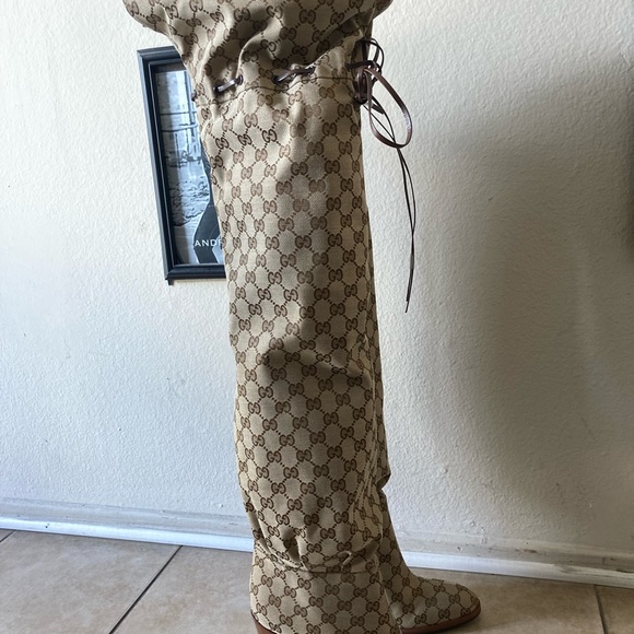 New Authentic womens Gucci knee hi boot size 39.5 size 9.5 US - Picture 5 of 9